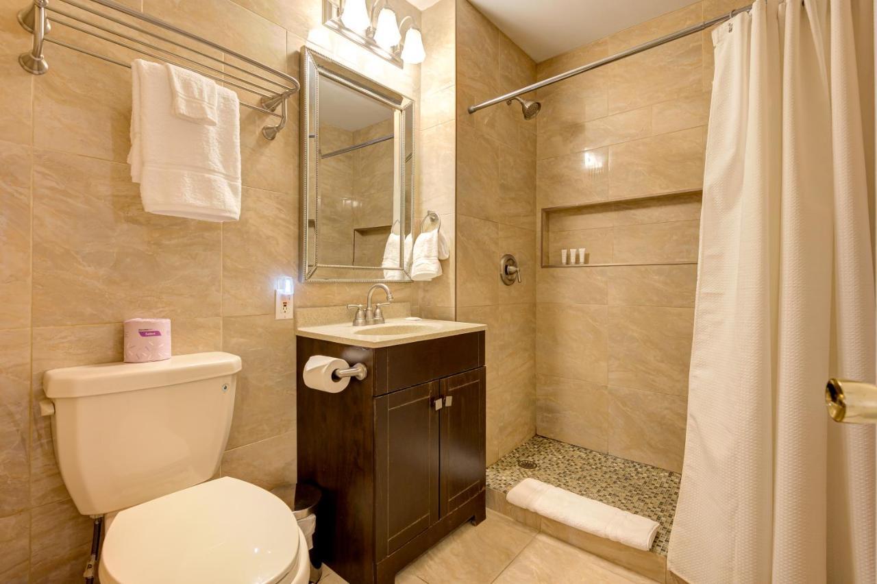 St. George Suites Stratford Exterior foto
